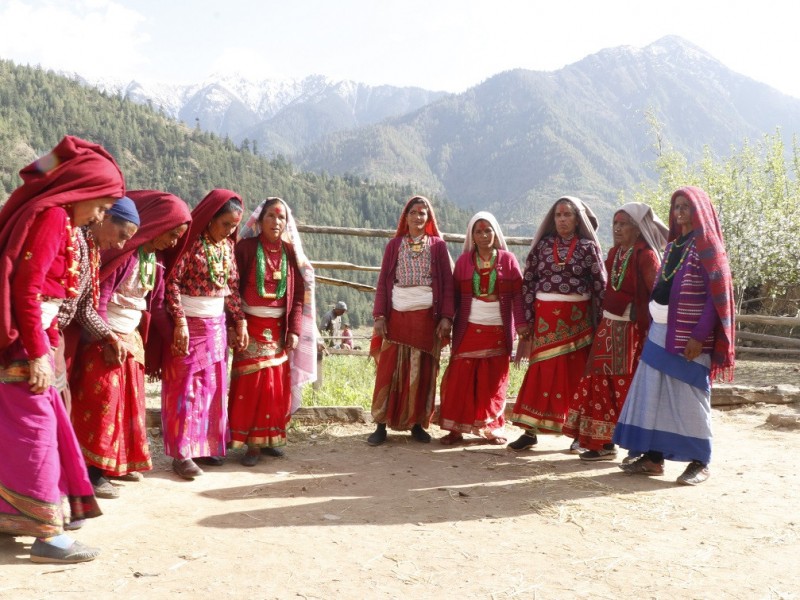 संरक्षणको पर्खाइमा साउने  सङ्क्रान्ति र देउडा